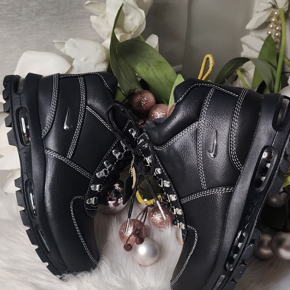 【希少】NIKE AIR MAX GOADOME 2013 QS 希少】NIKE AIR MAX GOADOME 2013 QS - メルカリ